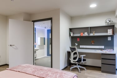 Platinum En Suite - Image 5